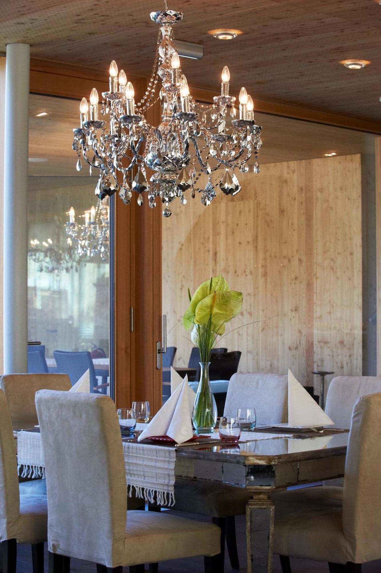 Hotel Landhaus Moserhof กุมพอลด์สเคียร์เคน ภายนอก รูปภาพ