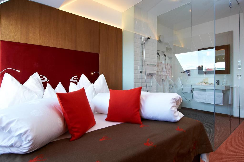 Hotel Landhaus Moserhof กุมพอลด์สเคียร์เคน ห้อง รูปภาพ