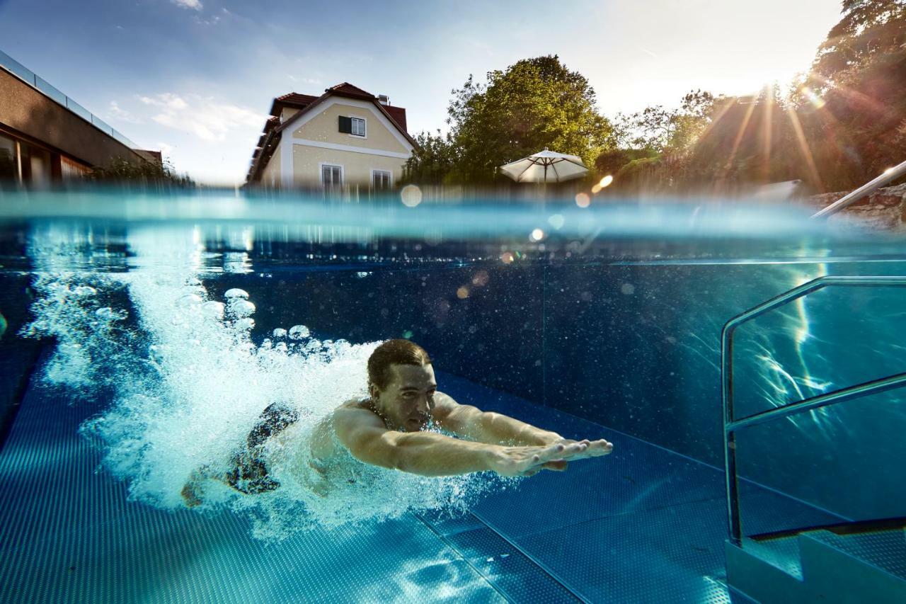 Hotel Landhaus Moserhof กุมพอลด์สเคียร์เคน ภายนอก รูปภาพ