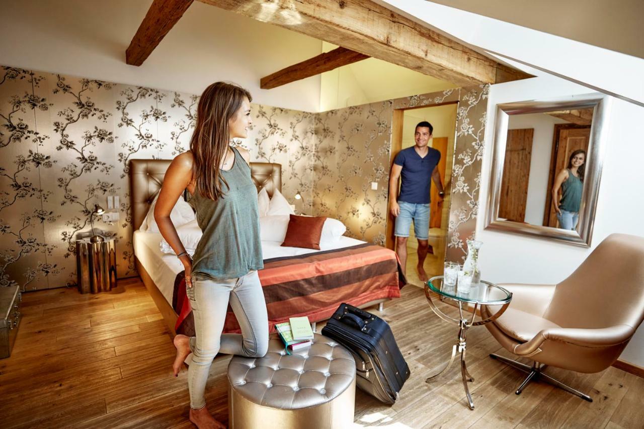 Hotel Landhaus Moserhof กุมพอลด์สเคียร์เคน ภายนอก รูปภาพ