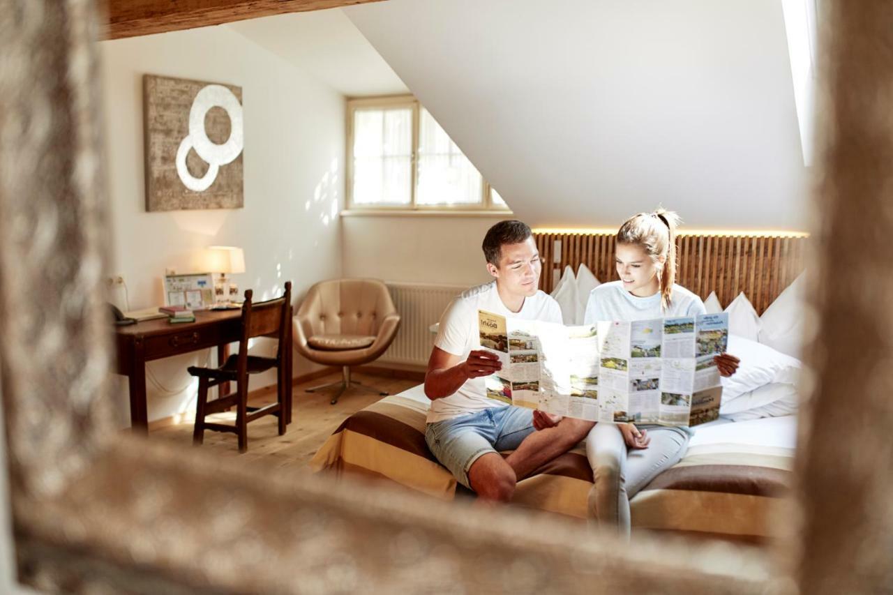 Hotel Landhaus Moserhof กุมพอลด์สเคียร์เคน ภายนอก รูปภาพ