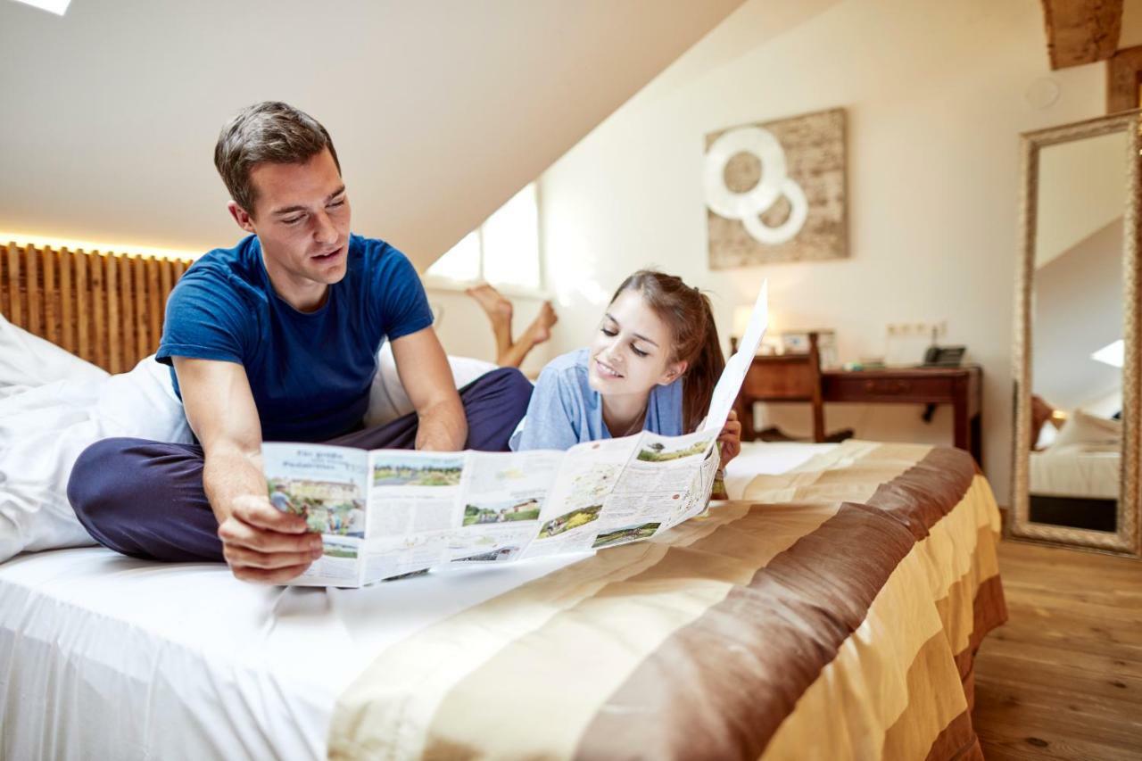 Hotel Landhaus Moserhof กุมพอลด์สเคียร์เคน ภายนอก รูปภาพ