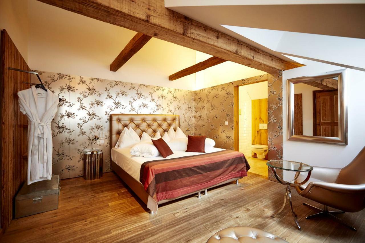 Hotel Landhaus Moserhof กุมพอลด์สเคียร์เคน ภายนอก รูปภาพ